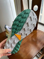 image, Nikee Wildhorse 8 Trail White Alabaster University Gold Black