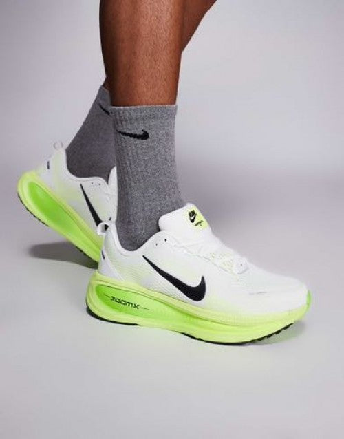 Nikee Air Zoom Vomero 18 Green