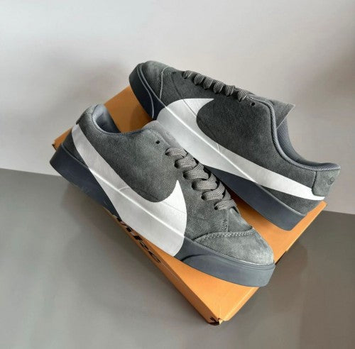 NIKEE BLAZER CITY LOW LX SUEDE GREY WHITE